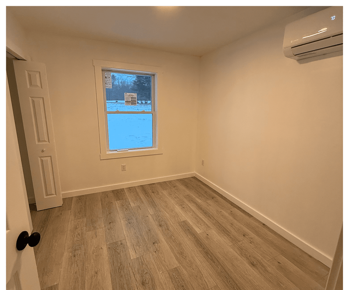 Small room with air conditioner